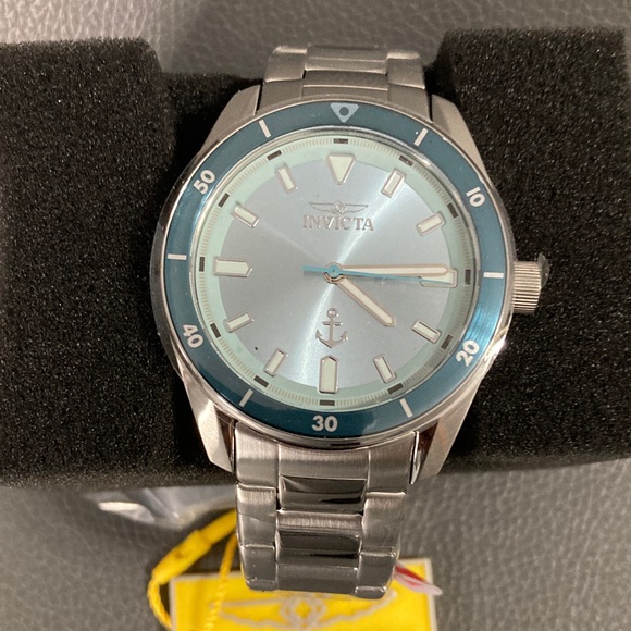 Invicta Other - 49985 - INVICTA Men 39mm
Stainless Steel Steel Light
Blue dial PC21J Quartz